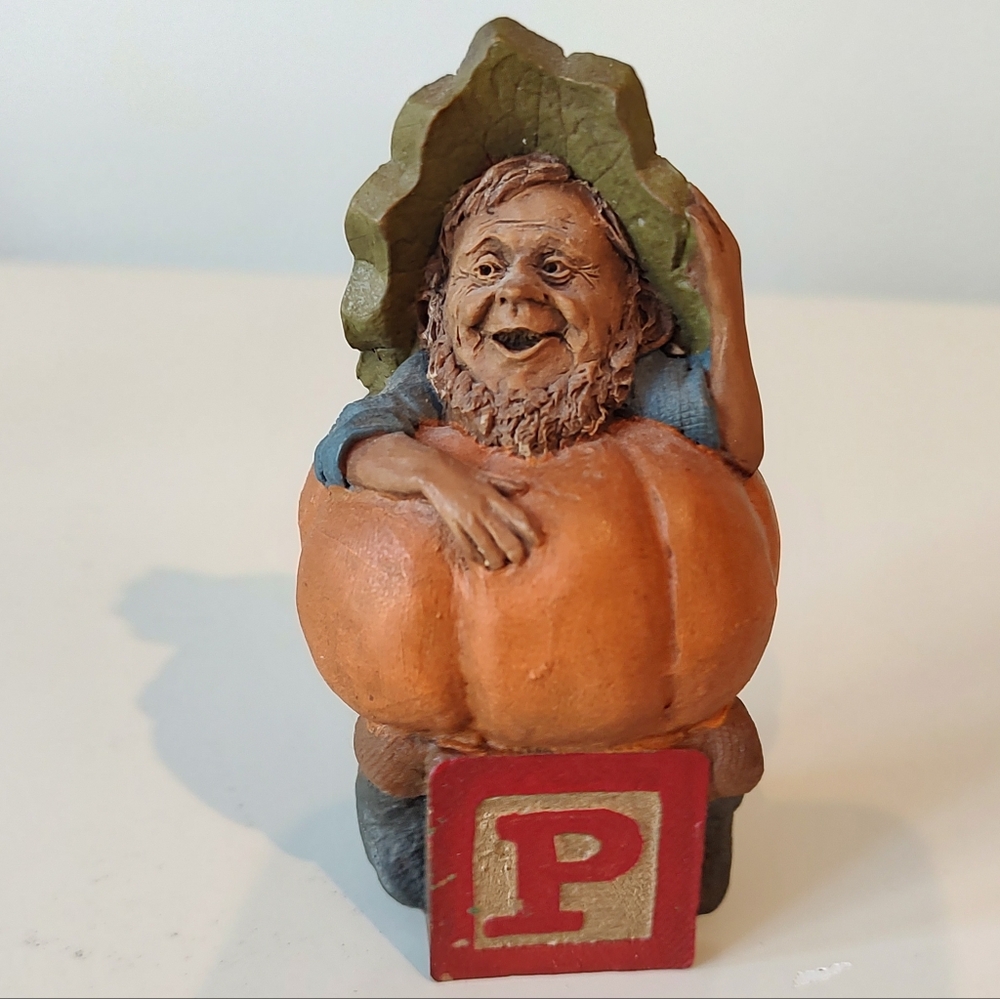 Tom Clark Vintage Alphabet Gnome Letter P